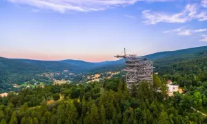 Świeradów-Zdrój: Atrakcje, szlaki, Sky Walk. Zaplanuj idealny urlop