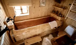 Domek na drzewie Skansen Bicz: Nocleg marzeń? Sprawdź ceny i atrakcje!