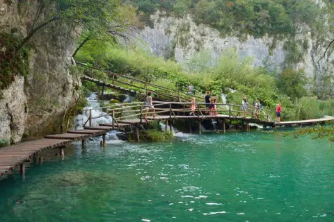 Jeziora Plitwickie: Ile czasu na zwiedzanie? Gotowe scenariusze