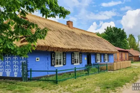 Skansen Maurzyce: Planujesz wizytę? Odkryj serce łowickiej tradycji!