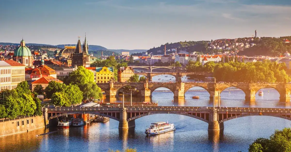 różne typy zakwaterowania Czechy porównanie cen