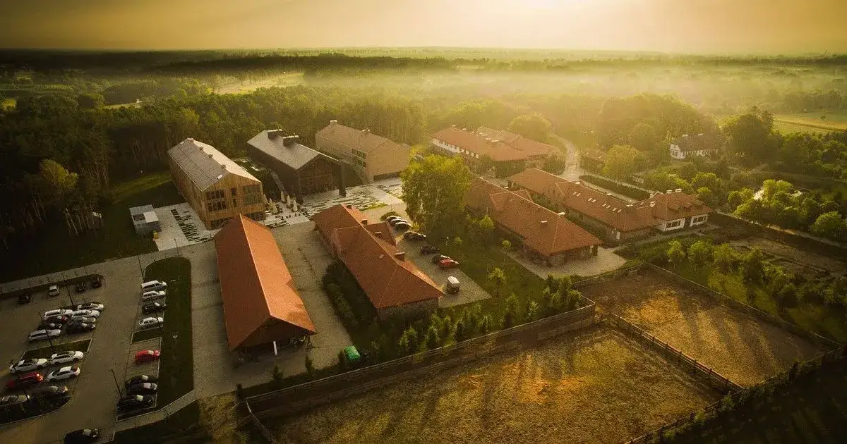 Hotel Skansen Sierpc widok ogólny z lotu ptaka