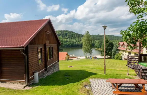Domki nad jeziorem Dolny Śląsk: Twój idealny urlop? Sprawdź!