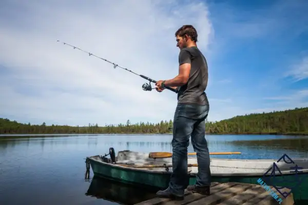 Wędkowanie bez karty PZW? Prywatne jeziora wędkarskie czekają!